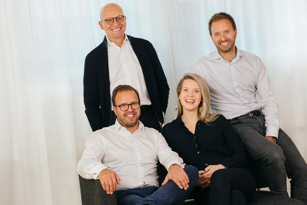 Familjebild på familjen Enqvist – Jonas, Nicklas, Anders och Emelie